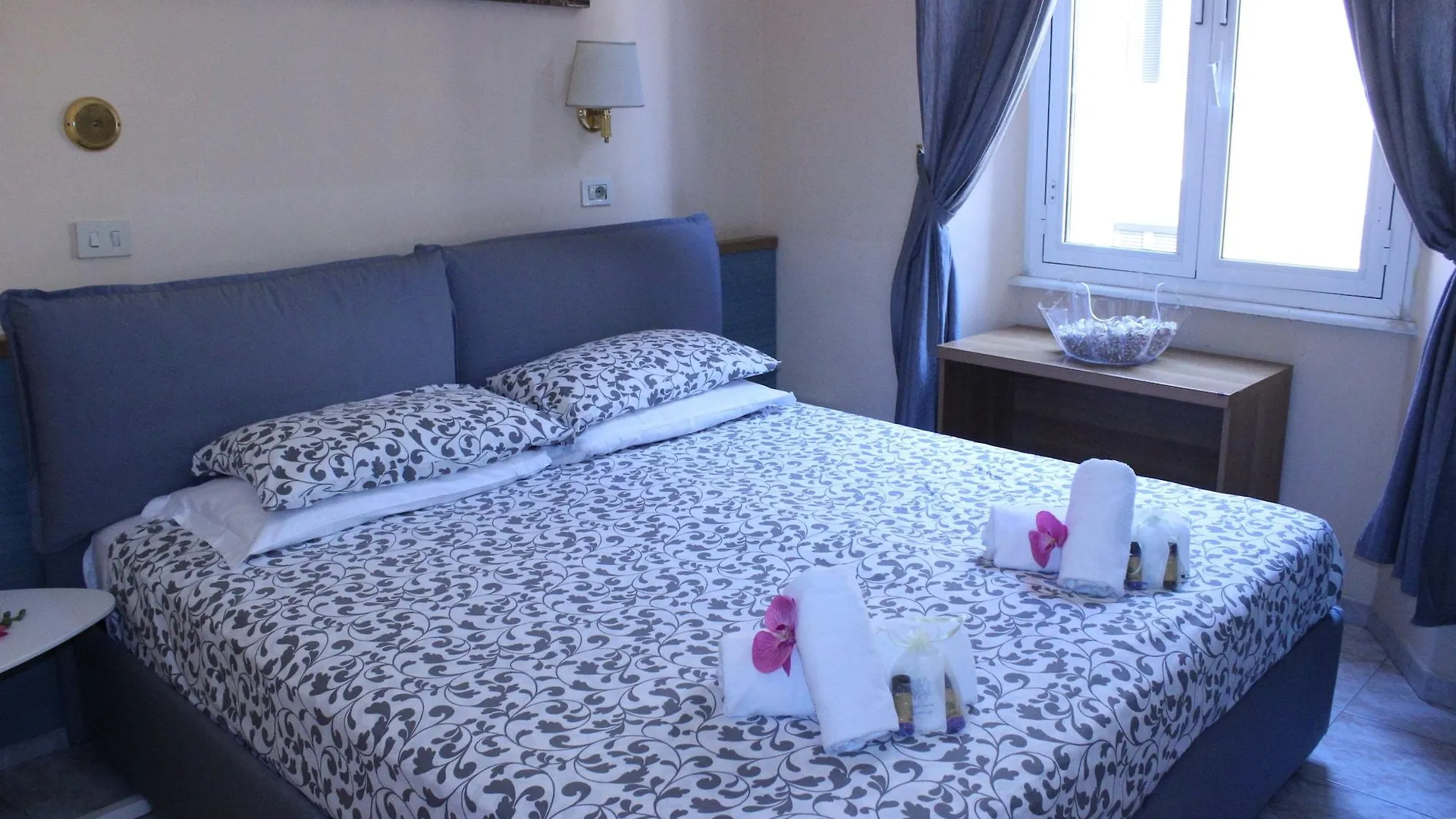 Hotel Castelfidardo Ρώμη 2*,